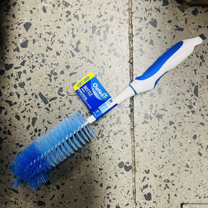 Oates B-40020 Soft Grip Bottle Brush