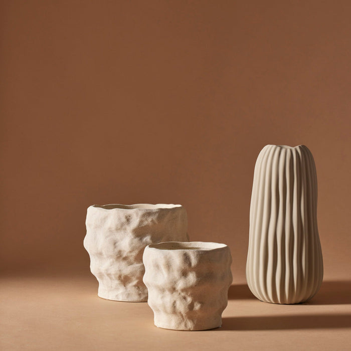NSIMG-SHA256:674d4c281f4a8ebb563829dfd14c223ca6ceade9f8355c1990510b66c9b1ab00 · Isalbi Rogue Lyra Vase Beige
