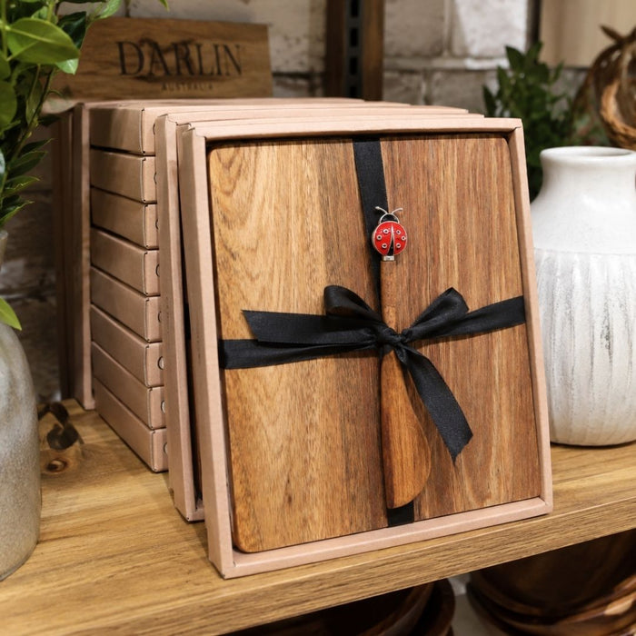 2 set Acacia Cheeseboard w Lady Beetle Spreader