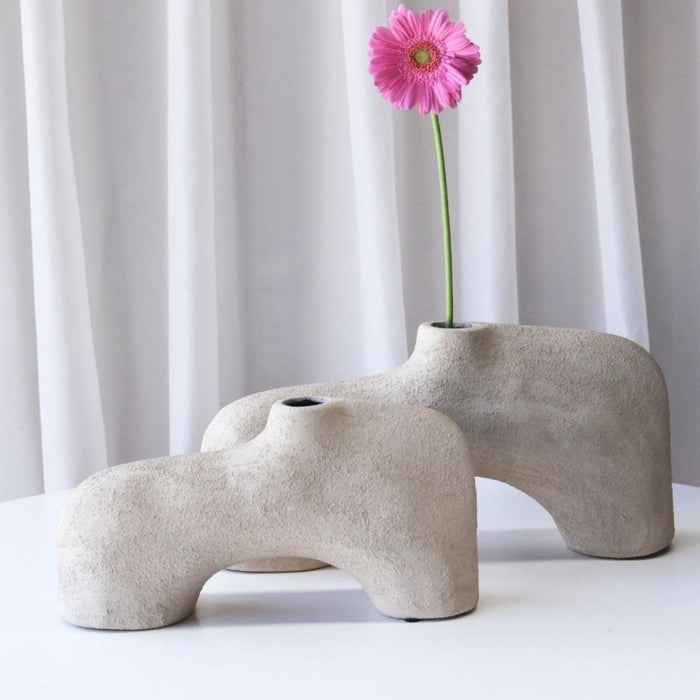 2 set Cove Vases Sand - (S) 30cm tall x 19cm wide x 9cm thick