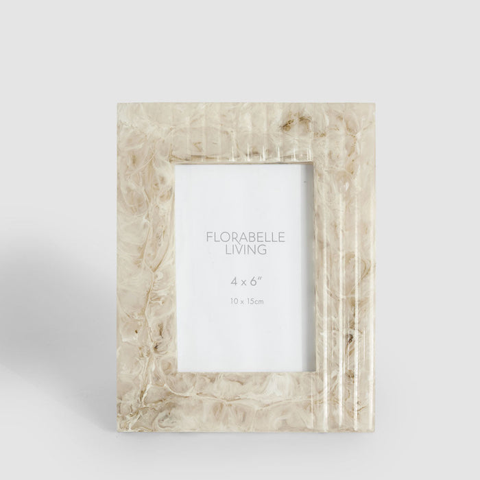 Mist 4 x 6 Resin Photo Frame Beige