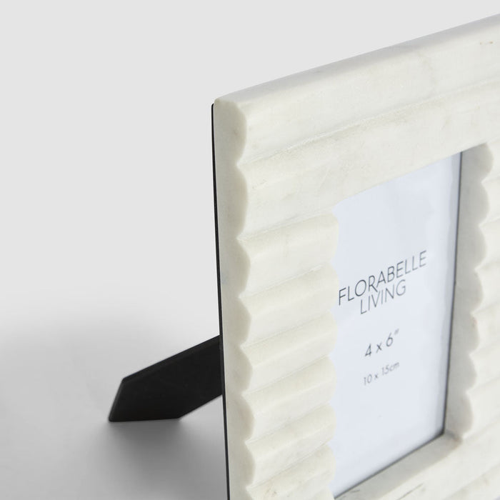 Cici Ribbed 4 x 6 Photo Frame Marble