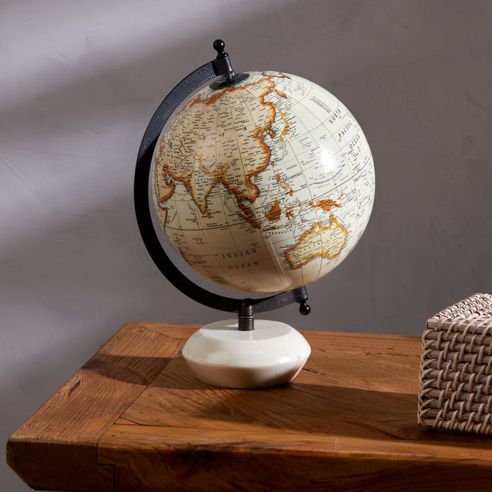 NSIMG-SHA256:1b6fff5234e75f250dac3639247b1a0407aaa2bd4742f88a2982556a04f3607f · Isalbi Amalfi Miles Globe Sculpture White Marble & White