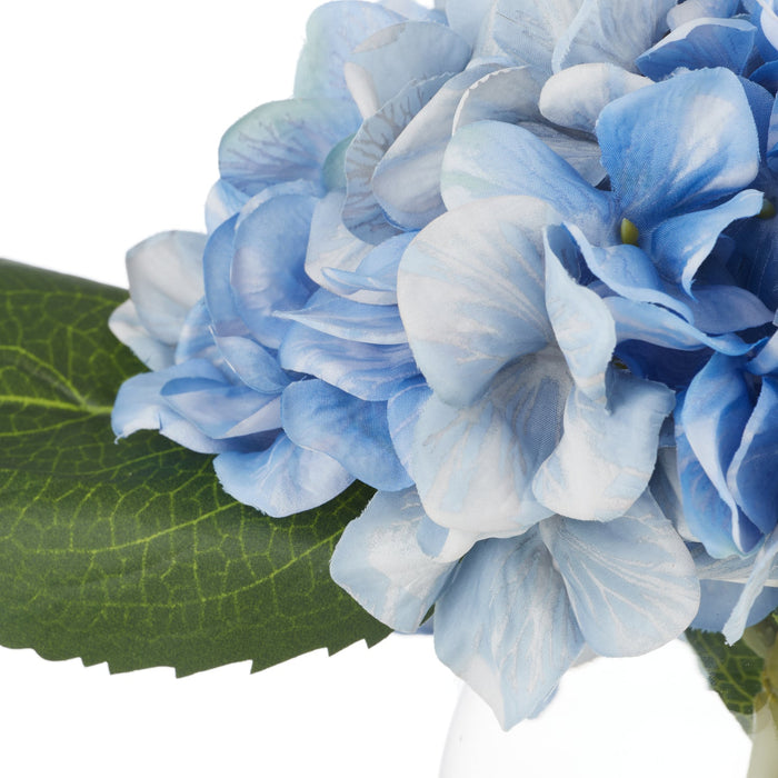 NSIMG-SHA256:8ca53becbd8b070a785e916c2ee8722758ecb5229bb507450a825d7fda189e60 · Isalbi Rogue Hydrangea - Sphere Vase Blue