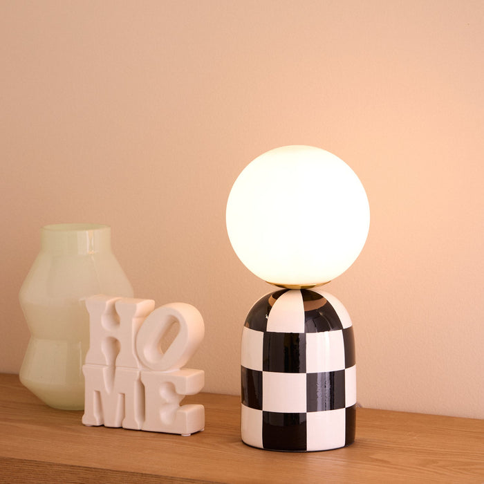 NSIMG-SHA256:ab45a3291b51cdbbf1f73a19b6b66848801ff5962a0f317c7d8f2be91532afd1 · Isalbi Emporium Archie Table Lamp Black & White