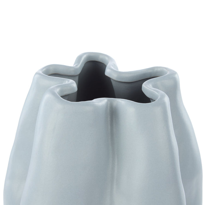 NSIMG-SHA256:e6d5852aebe8ebe1c04d1e8a3e32446129e43cea47dd20dc7a64867c1c729975 · Isalbi Amalfi Fluid Vase Tall Blue