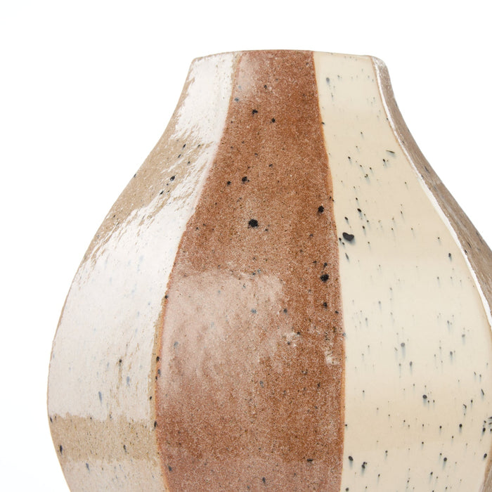 NSIMG-SHA256:72c161a88ad8eb2c2dcbfec0de56c75541c94a82747d16e2ed5b6966638dcb9a · Isalbi Academy Evie Ceramic Vase Small Brown