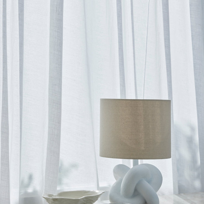 NSIMG-SHA256:1e50deb55efdbcaea6f4d65b851a111993570a4e41aee86b79c9b6cbe75be7d0 · Isalbi Amalfi Fia Knot Table Lamp Natural & White