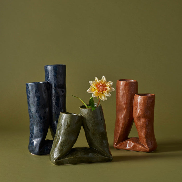 NSIMG-SHA256:99a4fc5b17fd881b5b3b465107b6cd19a17a7cb5c4cbc14842b7b75a351c6f21 · Isalbi Academy Tate Vase Medium Rust