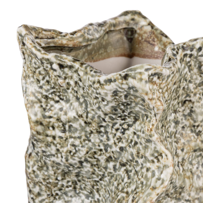 NSIMG-SHA256:c37913ee0fc3d21de1b1a691b00c3c2b109805beff155a2f6ae2ed4f5ad10e86 · Isalbi Amalfi Marcellus Vase Small Reactive Green