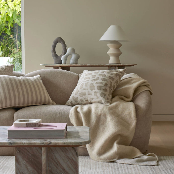 NSIMG-SHA256:a6d64e32b8215e0a4c4d73bf99753be4a1853ae0ad8e967e62dbc2dca5228783 · Isalbi Amalfi Avalon Stitch Throw Ivory