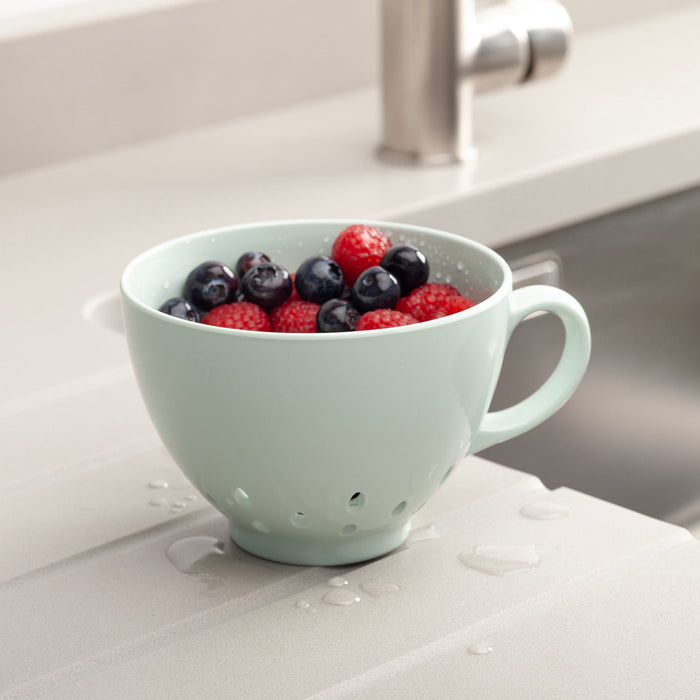 NSIMG-SHA256:345c643daa55136fea0b28affeac364ed1b51a01276194db99e41df3c7624212 · Isalbi Zeal Keep It Handy Berry Colander Sage