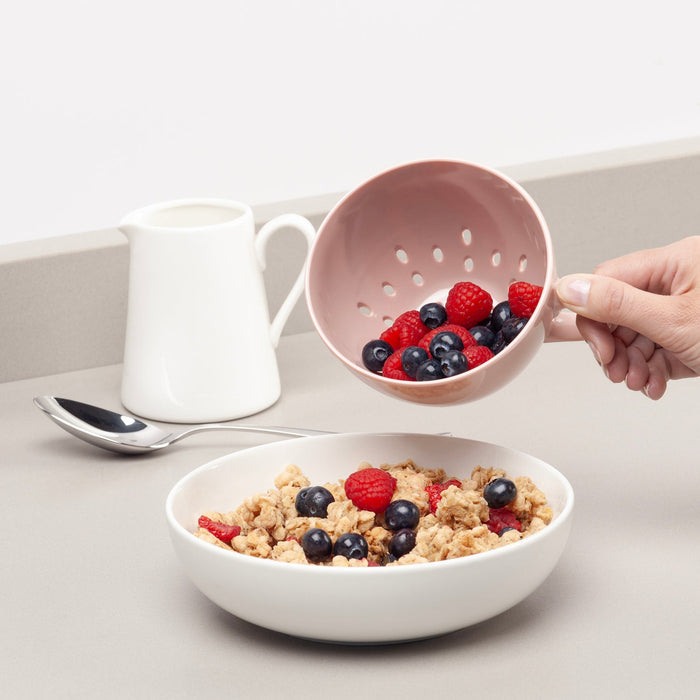 NSIMG-SHA256:61ba74c29b05a3ff93ddee957deadc3c5465ae35bddae90faea47276e11056dd · Isalbi Zeal Keep It Handy Berry Colander Pale Pink