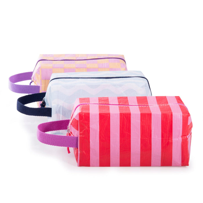NSIMG-SHA256:69dde84ff178bc804bd16d32b1ada3ecca7c02b754a67c4e0ad3e08ce6303473 · Isalbi isGift Toiletries Bag - Fly With Me CDU 12pcs/3 Assorted