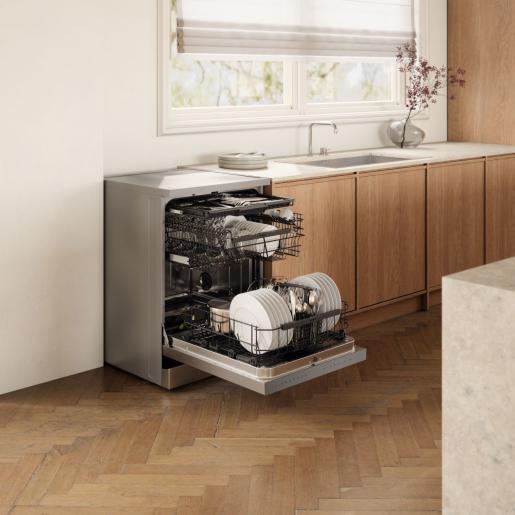ASKO HDFS143B 14-Place Setting Freestanding Dishwasher (Silver)