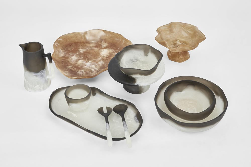 Halo Cake Stand Swirl Resin B&W
