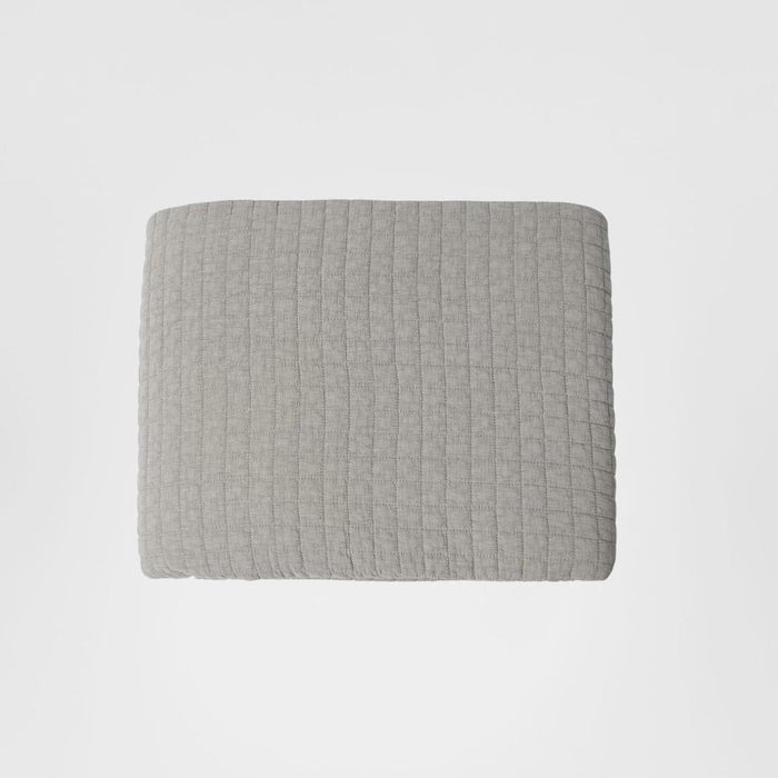 Diamond Coverlet Throw 240x250