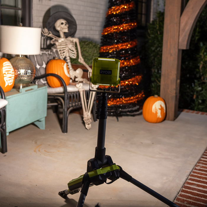 Ryobi 18-Volt ONE+ Cordless Hybrid Tripod Stand Light (Tool Only)