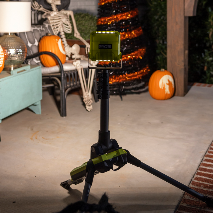 Ryobi 18-Volt ONE+ Cordless Hybrid Tripod Stand Light (Tool Only)