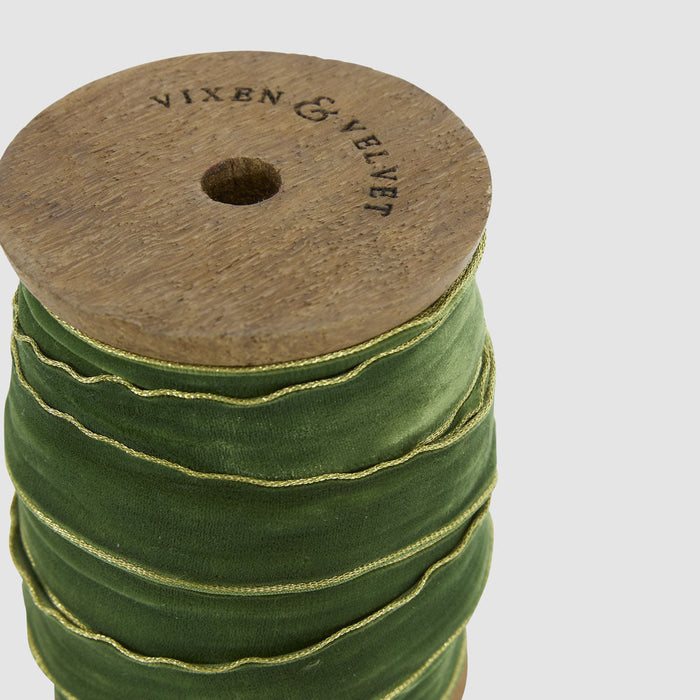 Velvet Ribbon Roll w. Gold Trim Olive Green 20mm x 10m