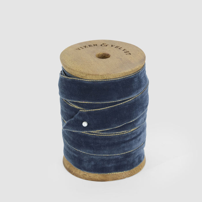 Velvet Ribbon Roll w. Gold Trim Navy Blue 20mm x 10m