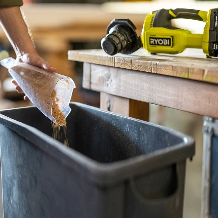 Bunnings Ryobi VACUUM HAND CORDLESS RYOBI 18V SKIN ONLY RHV18